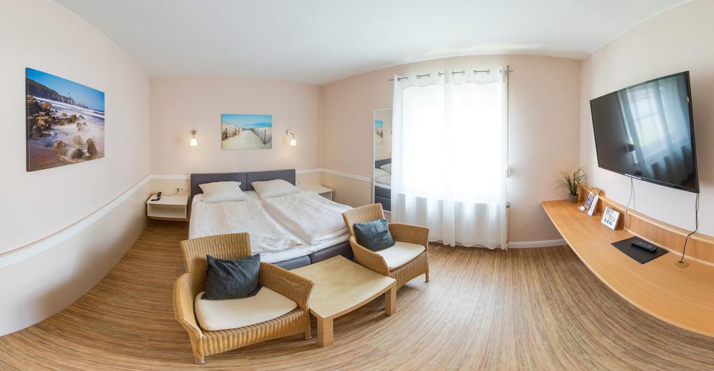 ווכטה Schaefers Hotel, Self-Check-In, Cafe Und Baecker Am Hotel מראה חיצוני תמונה